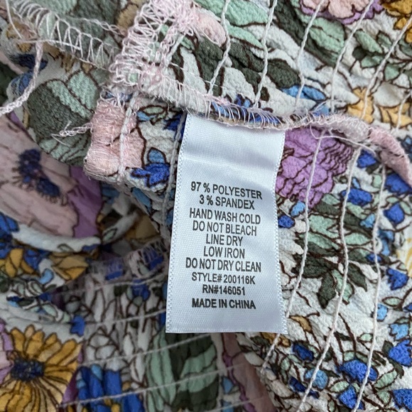 Flower Crop Top - Picture 4 of 4